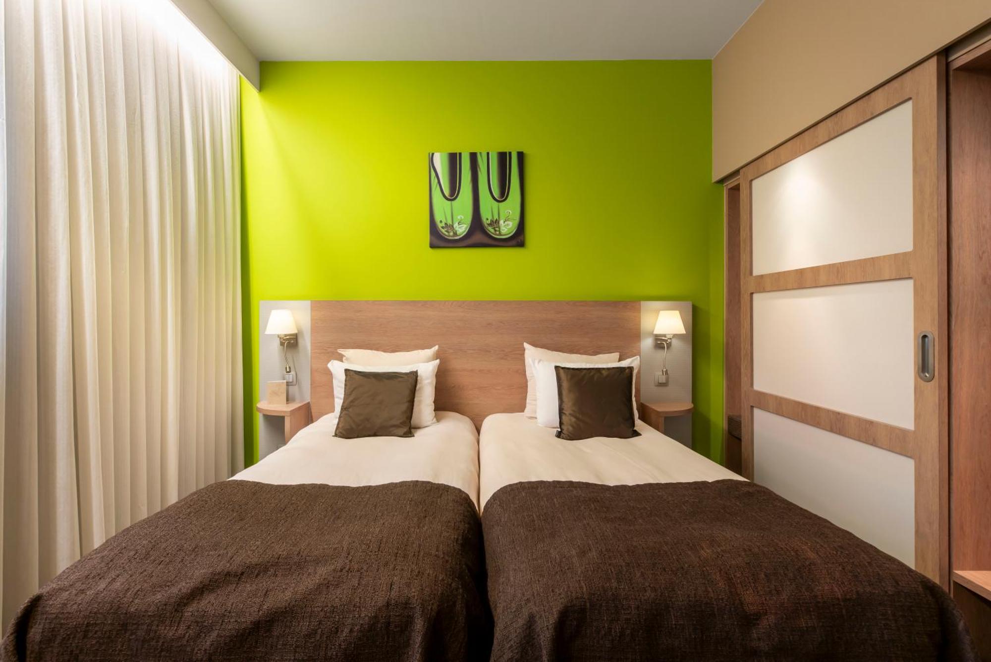 Van Der Valk Waterloo Exteriör bild